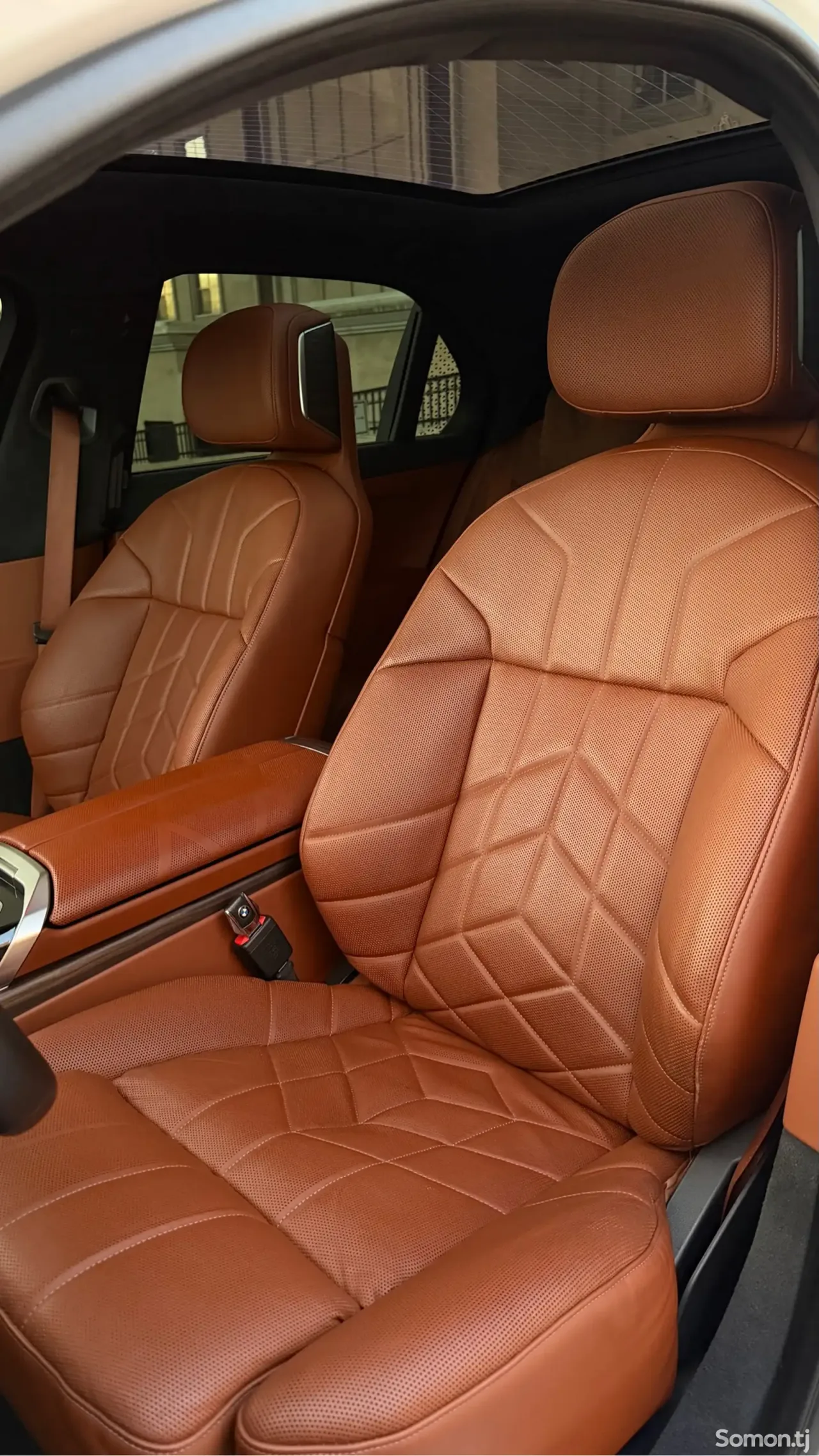 BMW 7 series 2023 · 4.4 AT