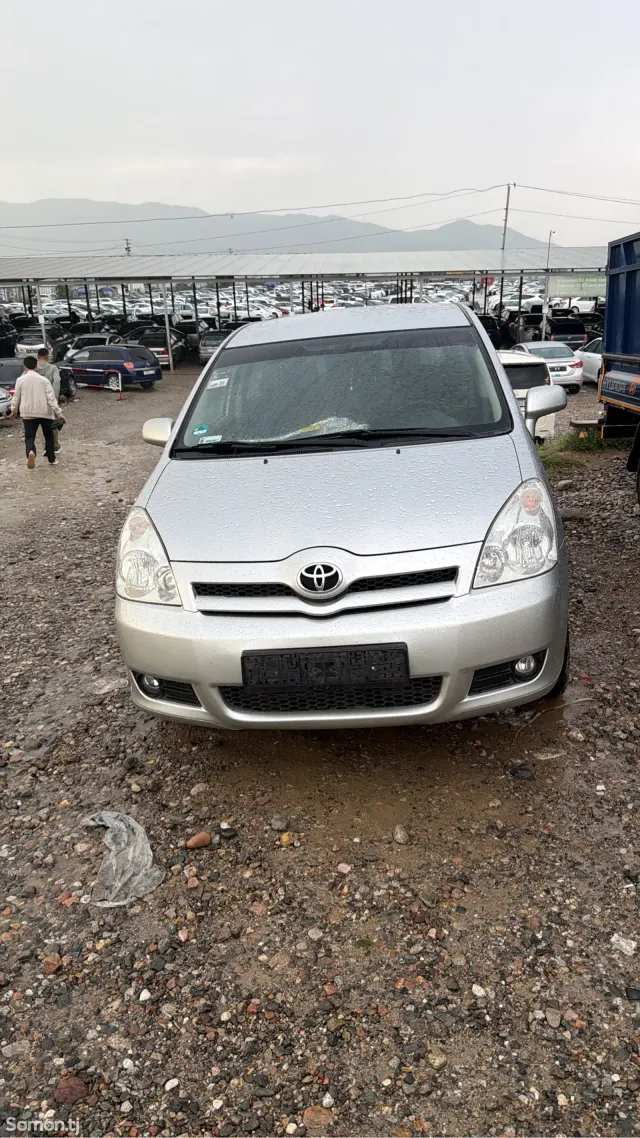 Toyota Corolla Verso 2007 · 1.8 MT