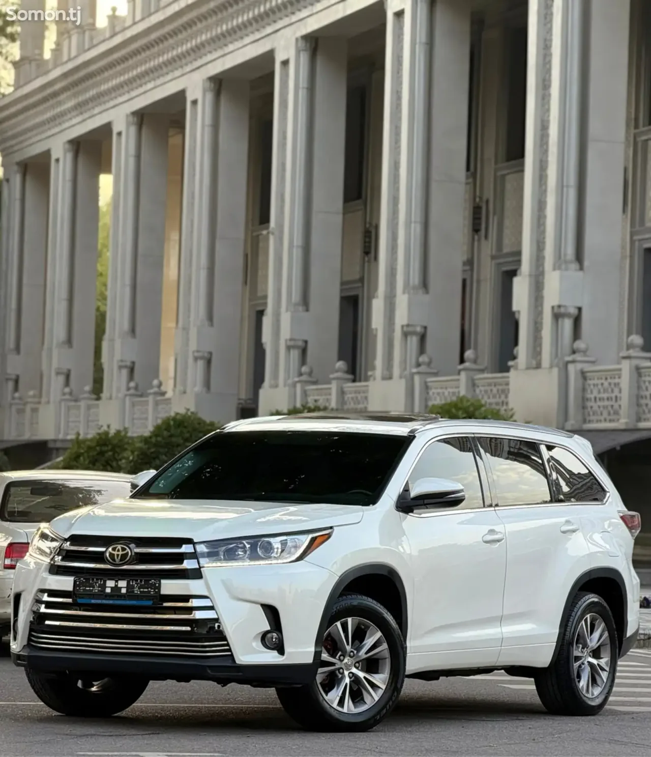 Toyota Highlander 2015 · 3.5 AT