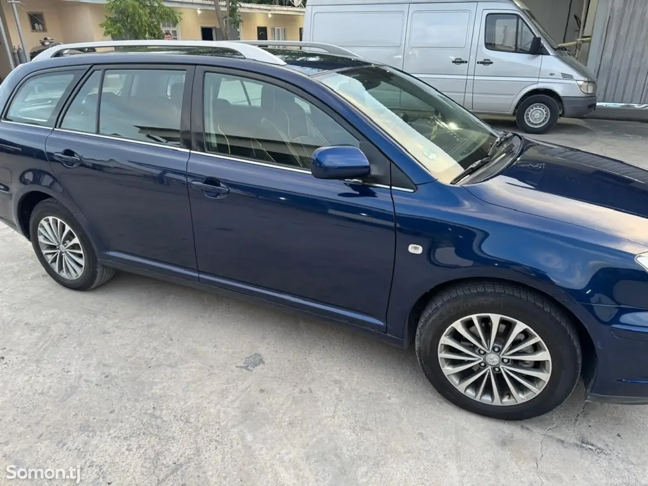 Toyota Avensis 2006 · 1.8 MT