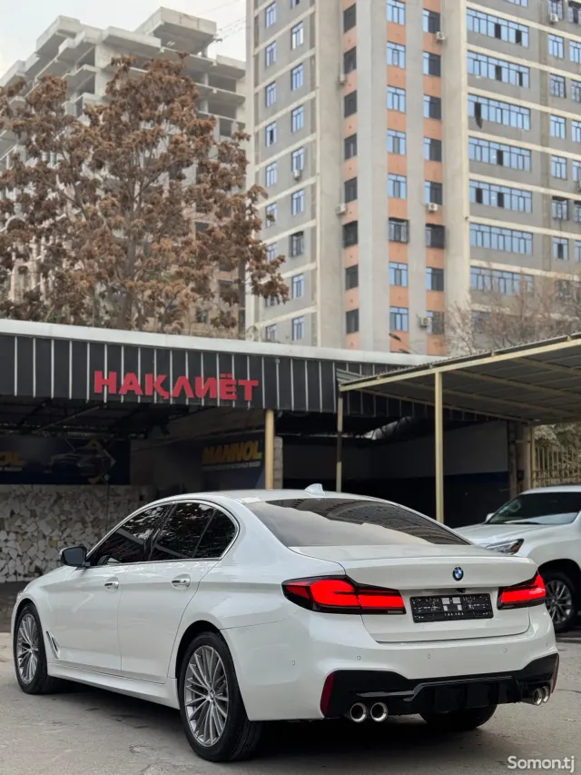 BMW 5 series 2018 · 3.0 AT