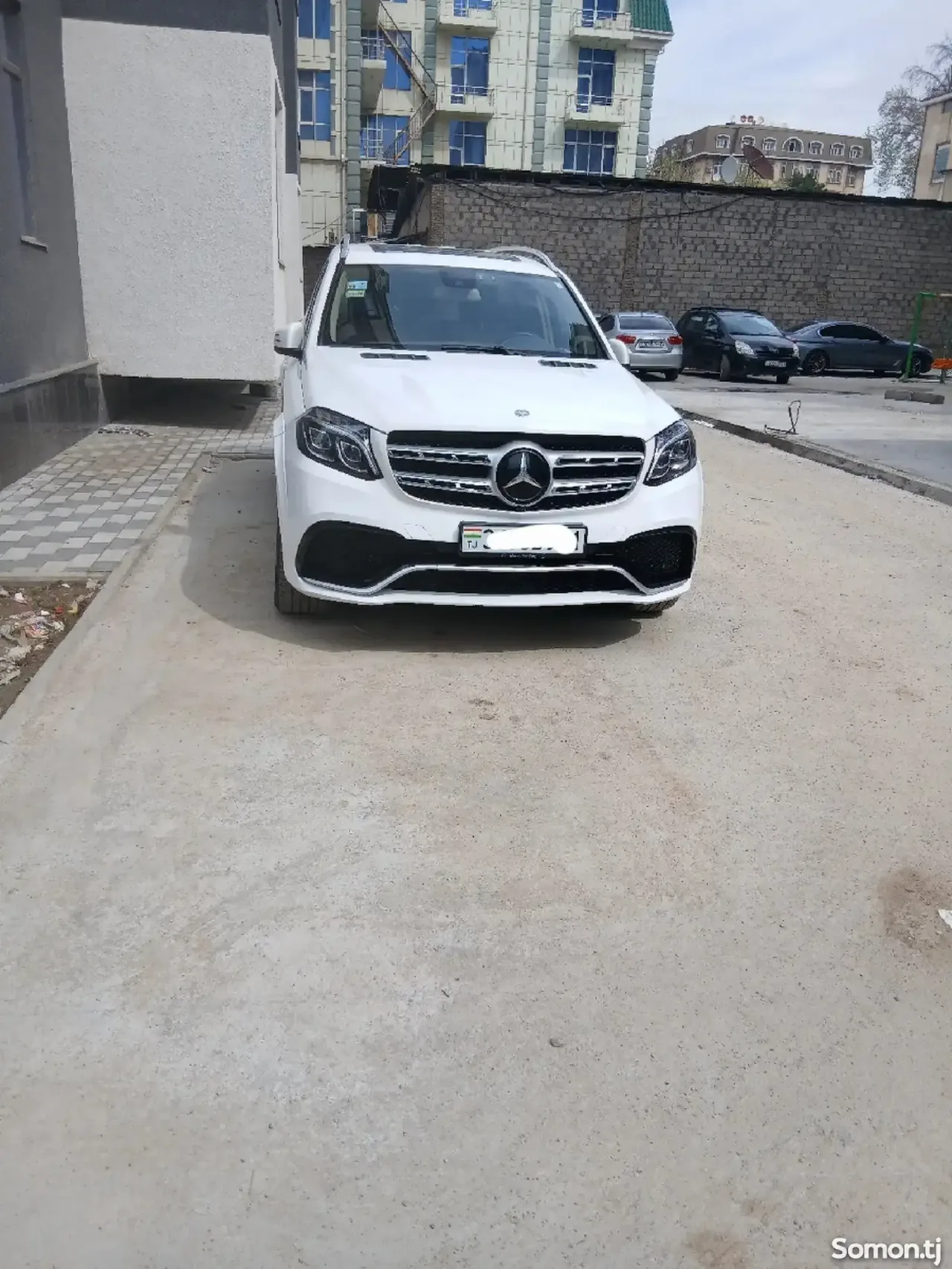Mercedes-Benz GLS 2015 · 3.5 AT
