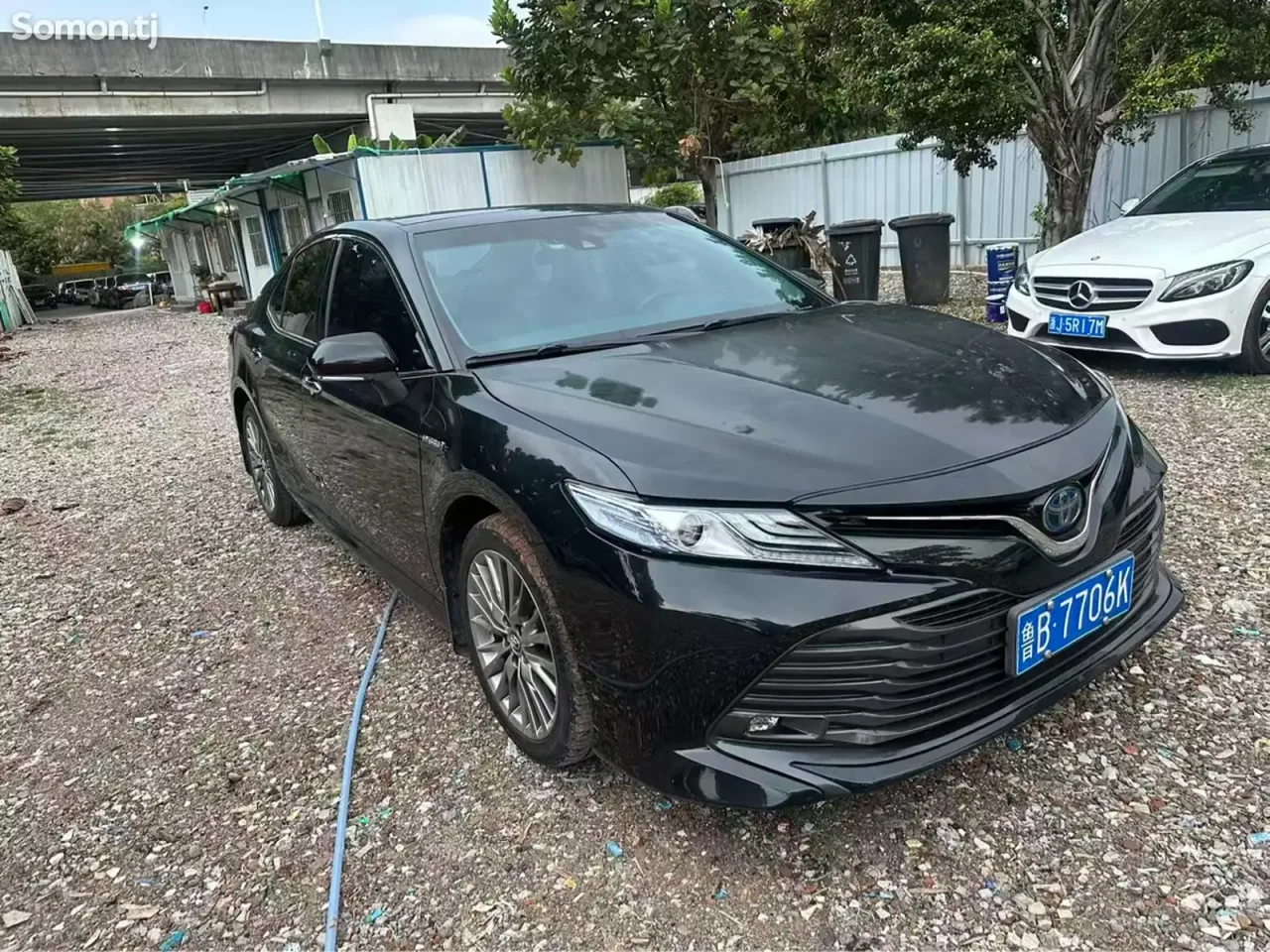 Toyota Camry 2020 · 2.5 AT