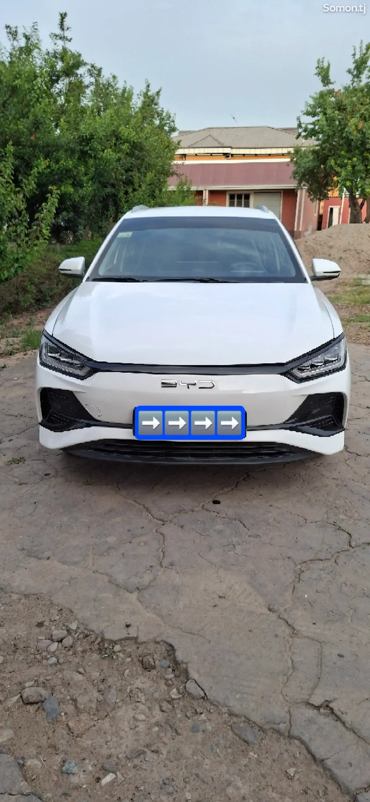 BYD E2 2024 · 3.5 AT