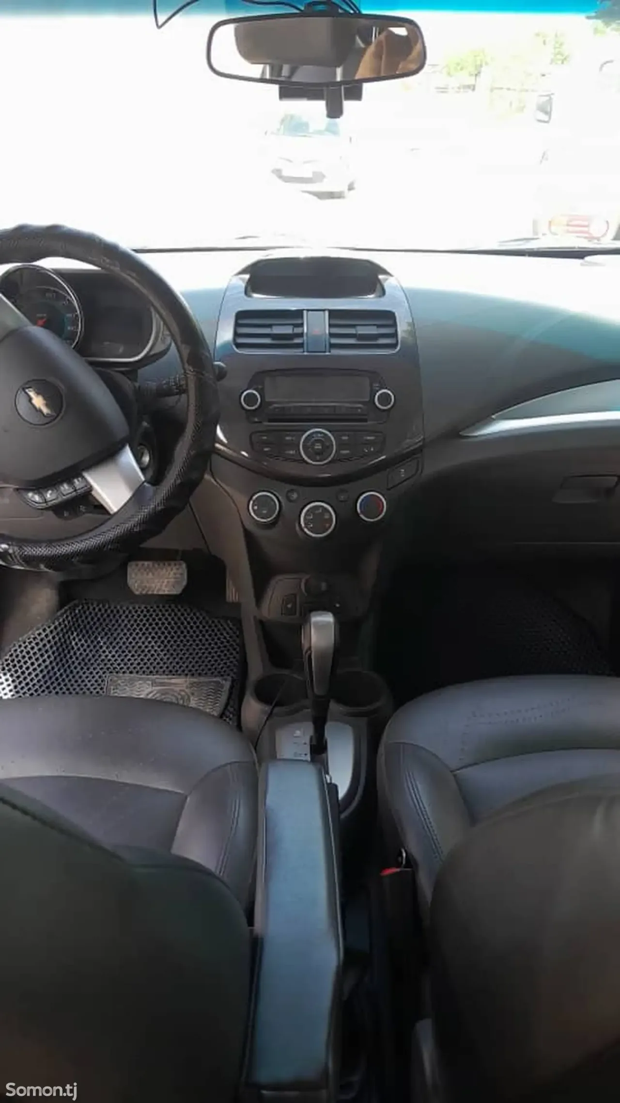 Chevrolet Spark 2015 · 1.6 AT