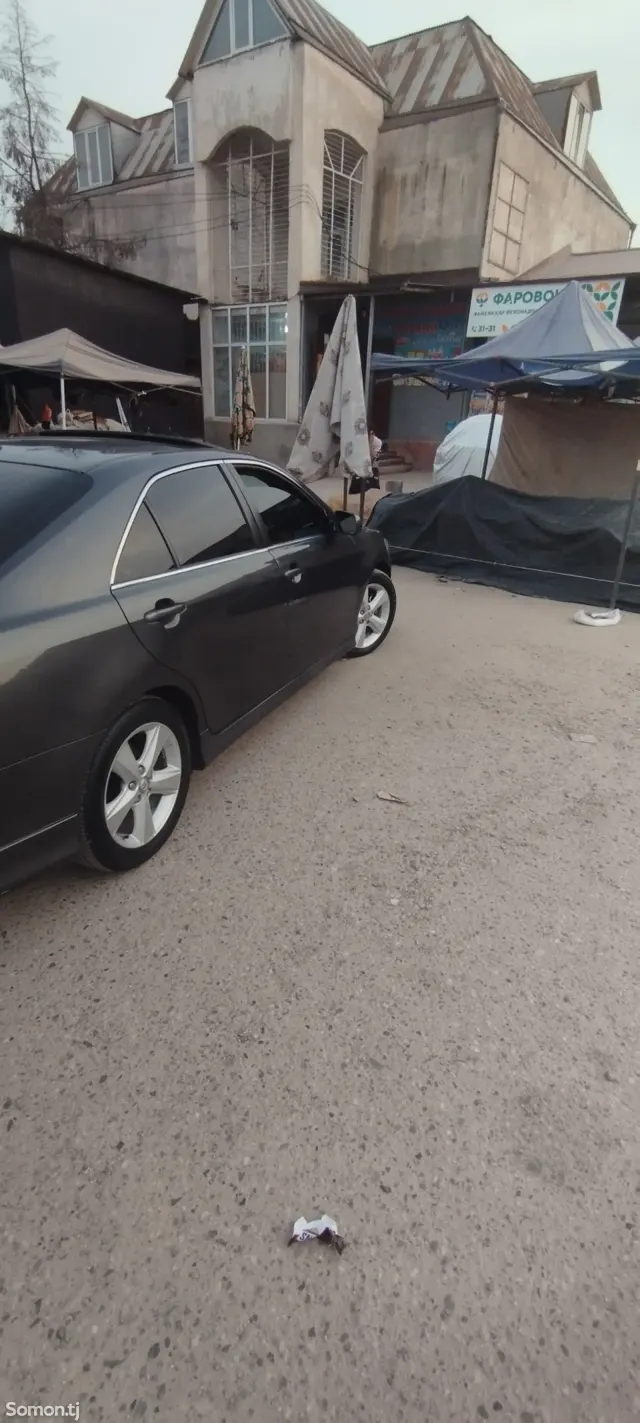 Toyota Camry 2011 · 3.5 AT