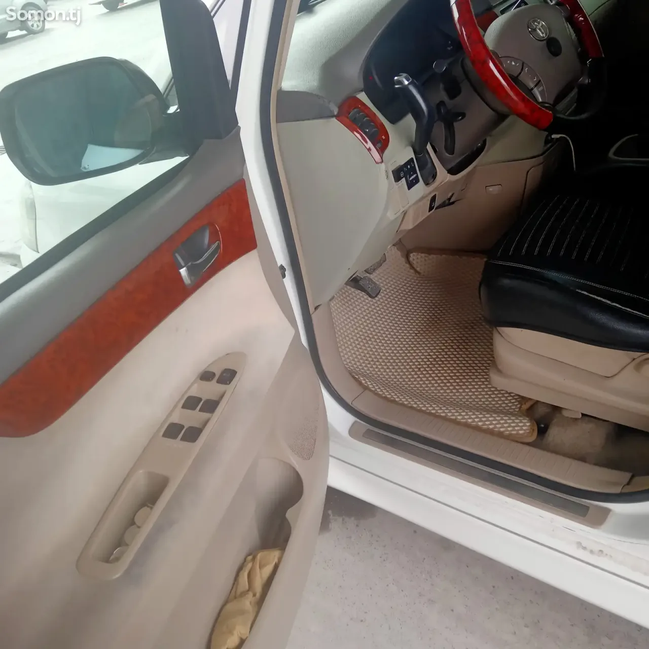 Toyota Ipsum 2007 · 2.4 AT