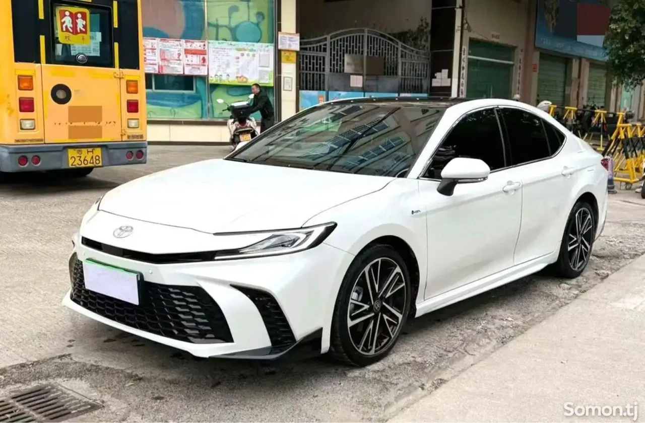 Toyota Camry 2025 · 2.5 AT