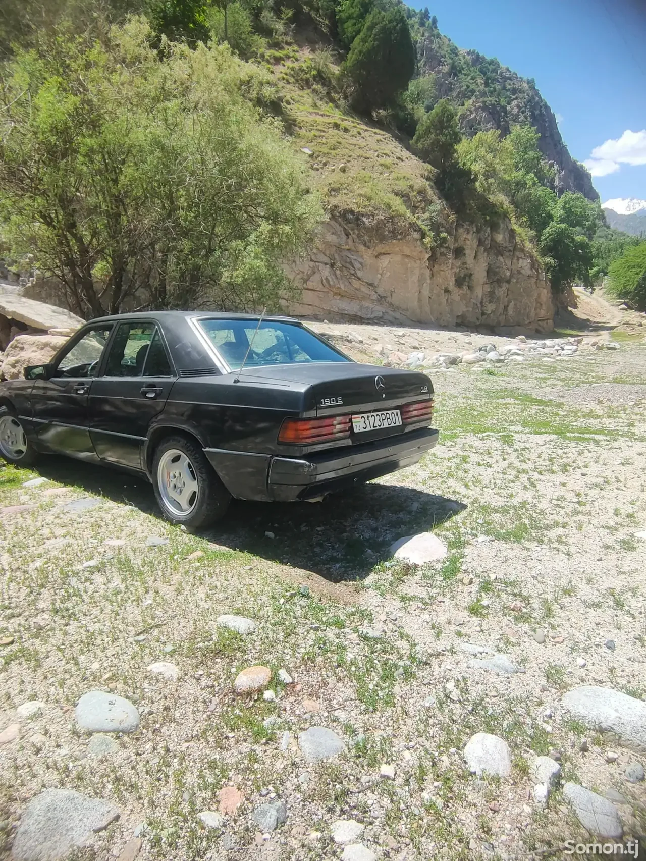 Mercedes-Benz W201 1993 · 1.8 MT