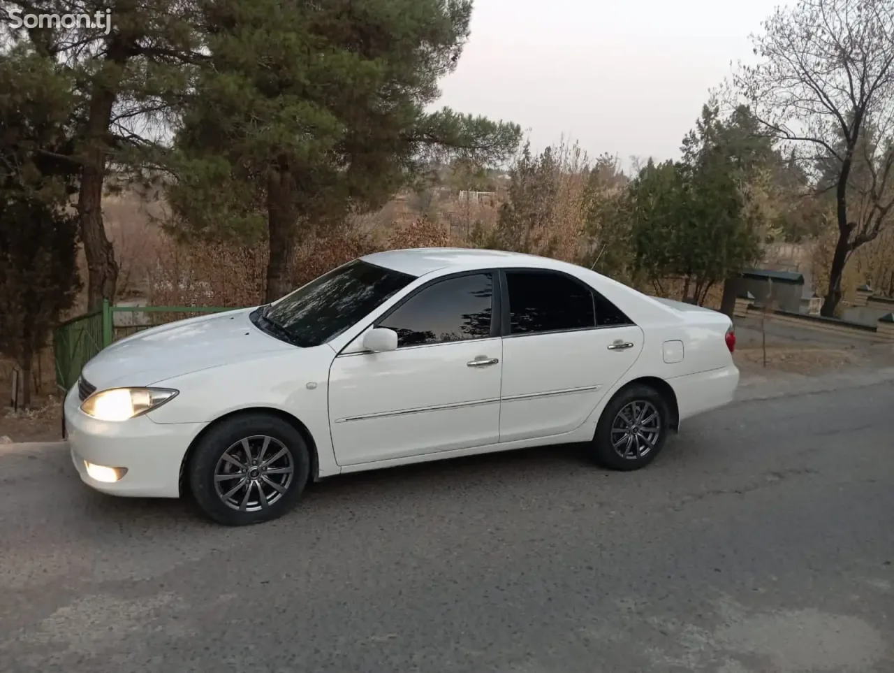 Toyota Camry 2006 · 2.4 AT