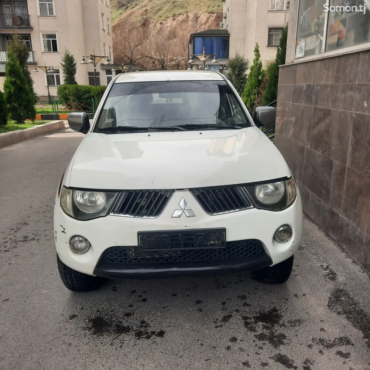 Mitsubishi L200 2009 · 2.4 MT