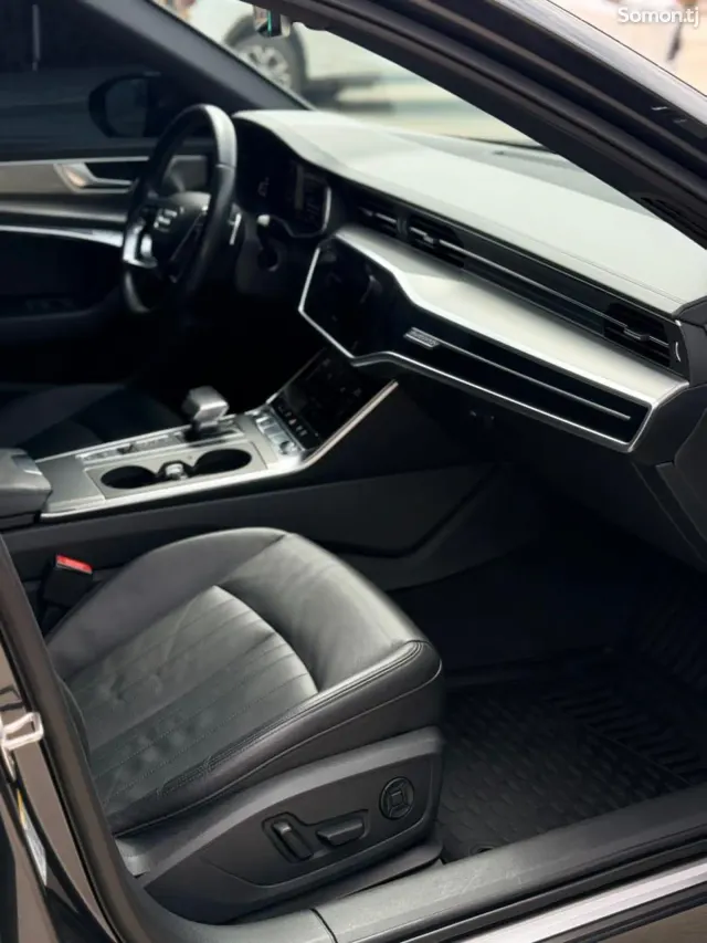 Audi A6 2022 · 2.0 AT