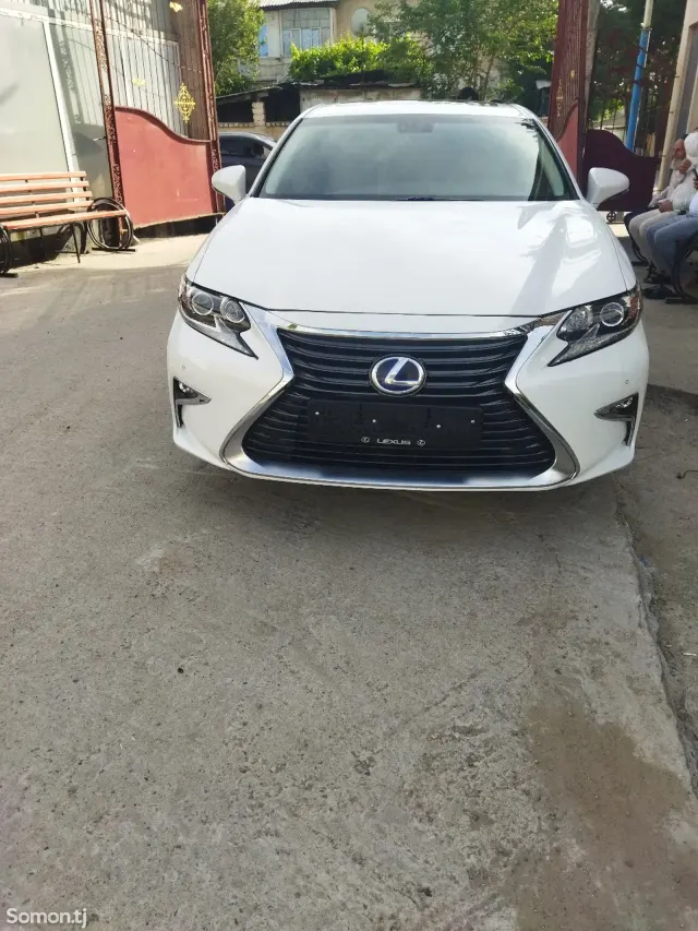 Lexus ES series 2016 · 3.0 AT