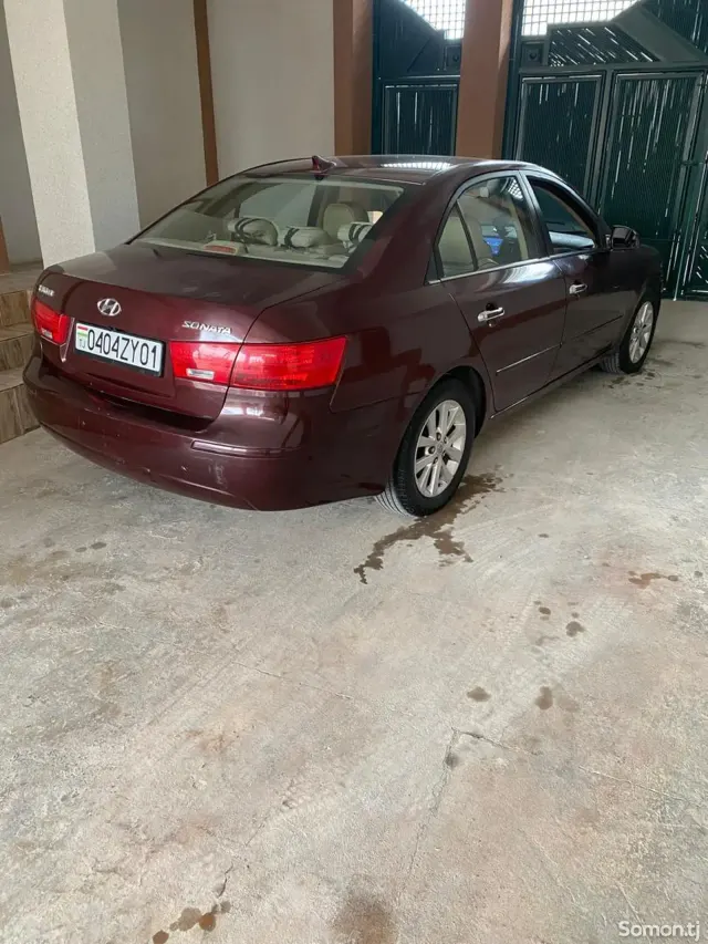 Hyundai Sonata 2009 · 2.0 AT