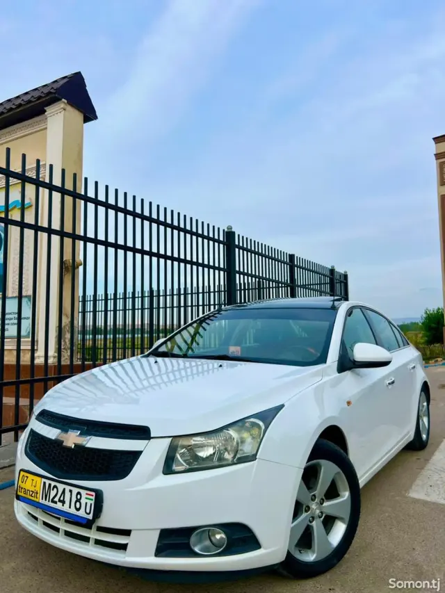 Chevrolet Cruze 2010 · 1.6 AT