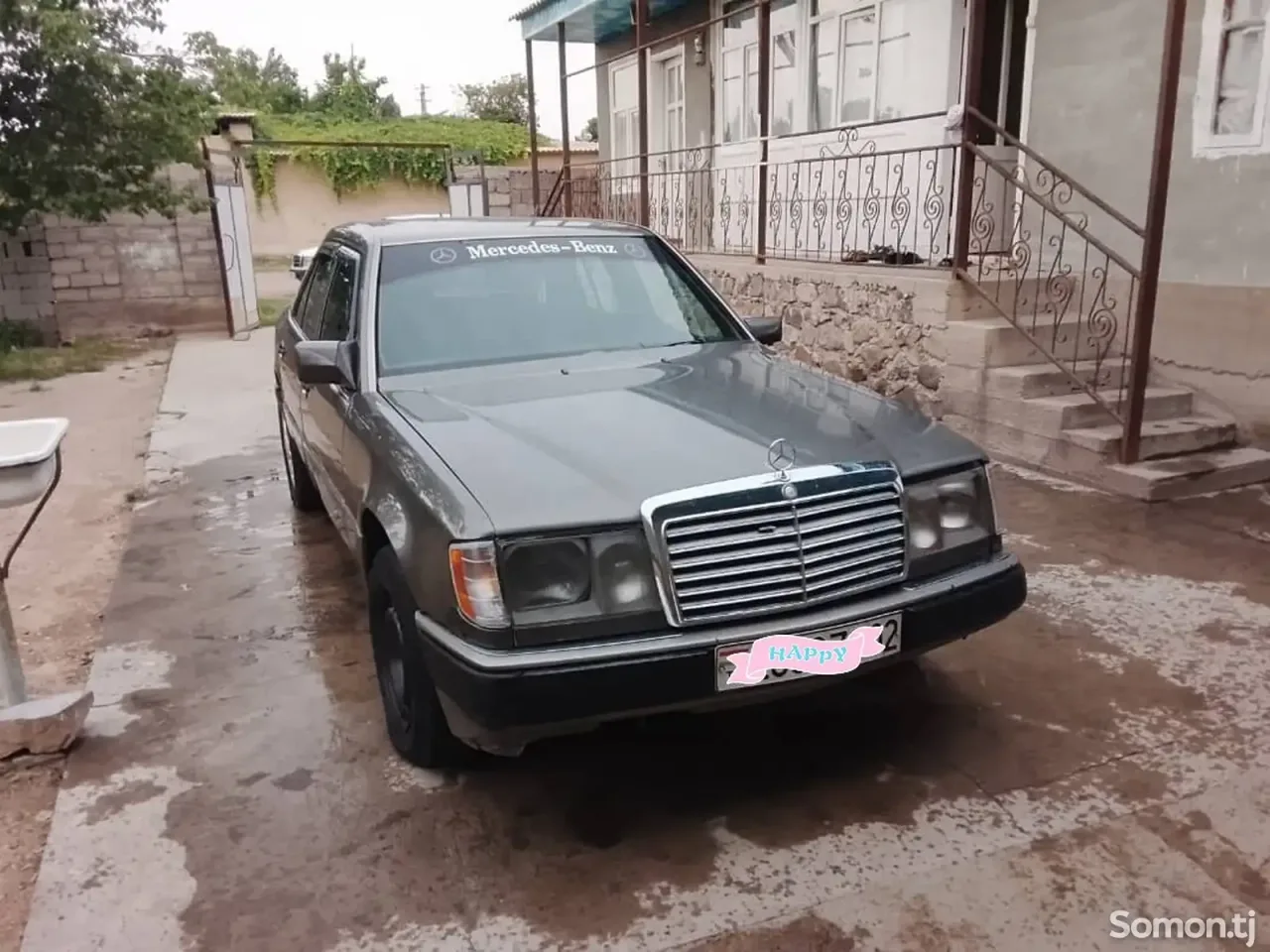 Mercedes-Benz W124 1992 · 2.0 MT