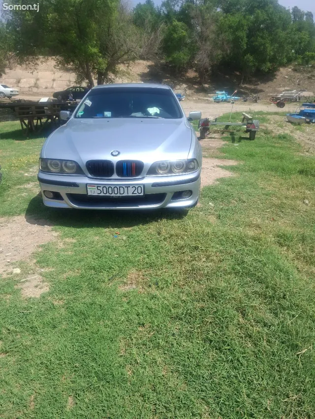 BMW M5 1997 · 2.5 AT