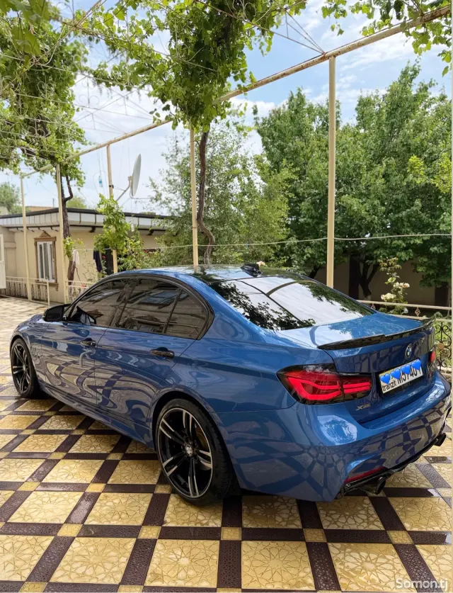 BMW 3 series 2013 · 2.0 AT