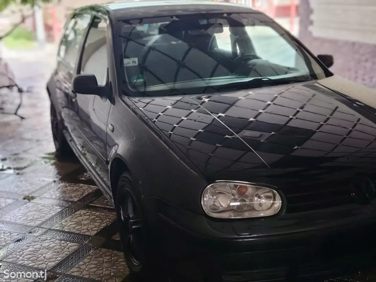 Volkswagen Golf 2001 · 1.4 MT