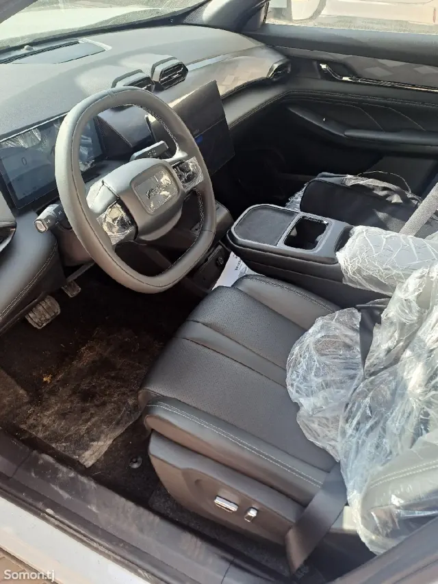 Dongfeng L7 2025 · AT
