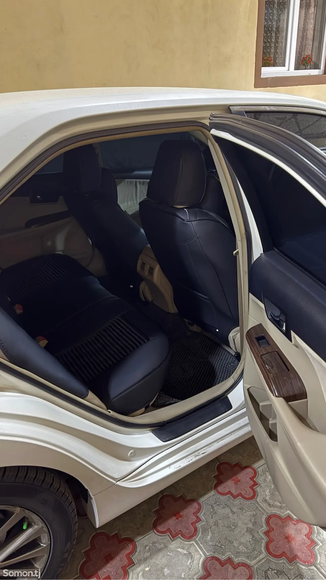 Toyota Camry 2013 · 2.5 AT