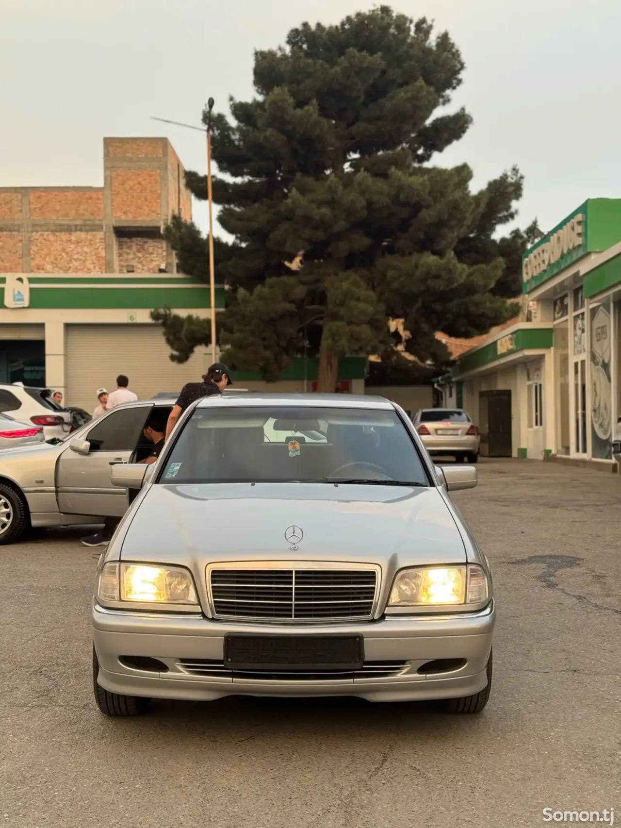 Mercedes-Benz C class 2000 · 1.8 MT