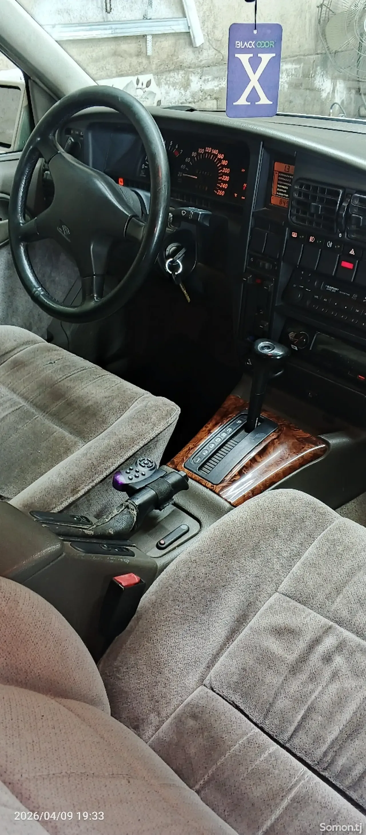 Opel Omega 1993 · 2.6 AT