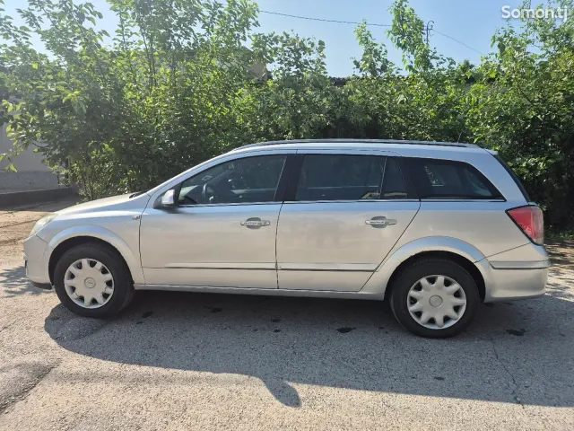 Opel Astra H 2007 · 1.8 MT