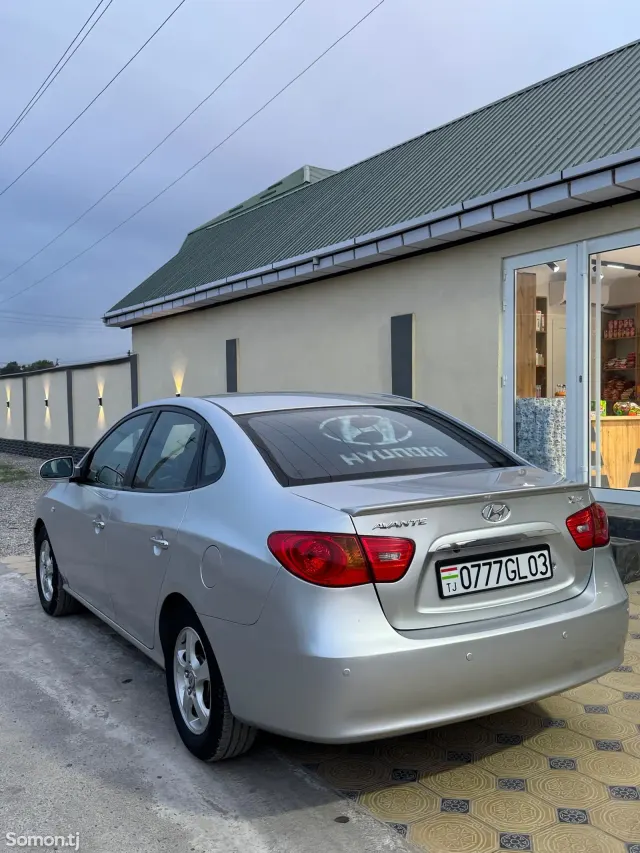 Hyundai Avante 2007 · 1.6 AT