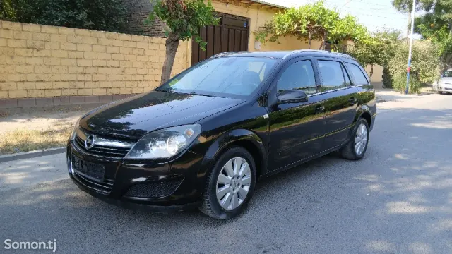 Opel Astra H 2008 · 1.9 MT