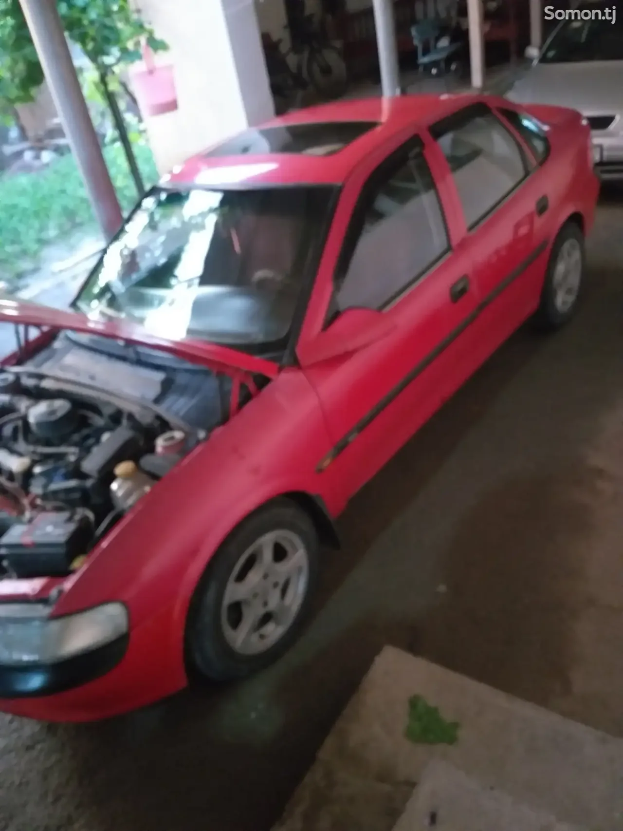Opel Vectra B 1996 · 1.6 MT