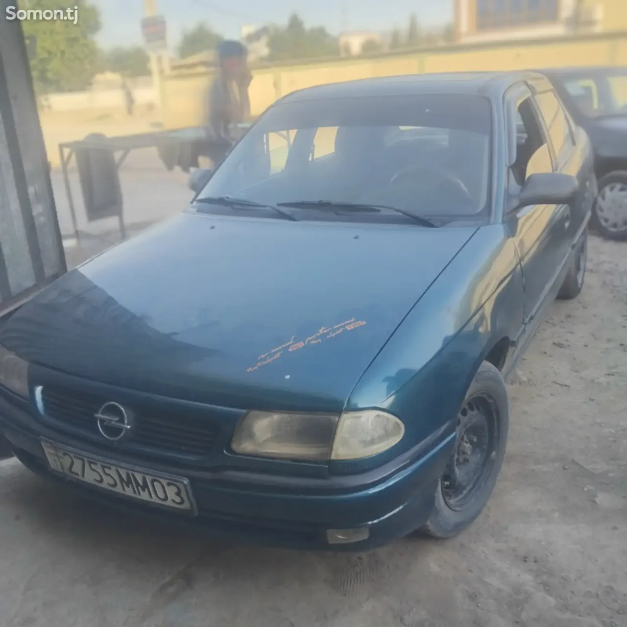 Opel Astra F 1992 · 1.6 MT