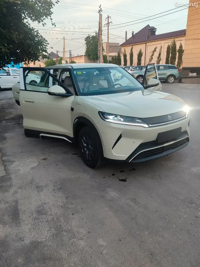 BYD Yuan Up 2025 · AT