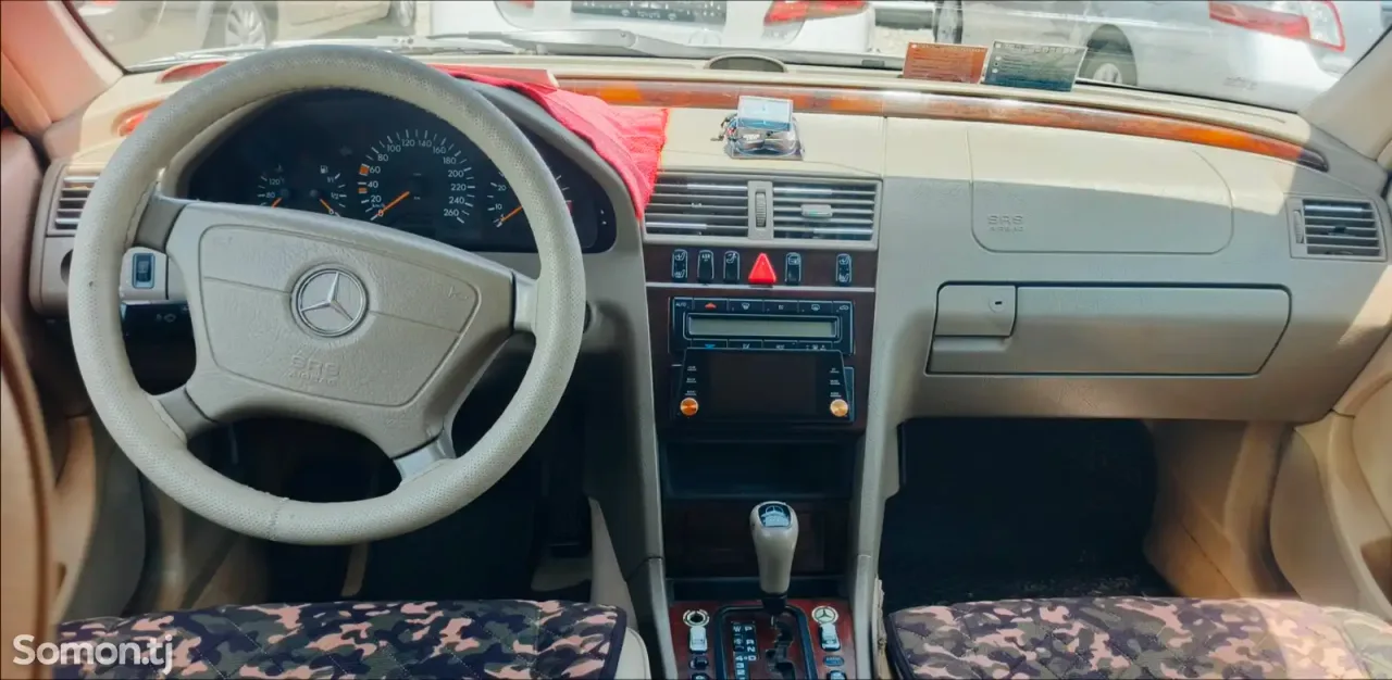 Mercedes-Benz C class 2000 · 2.4 AT