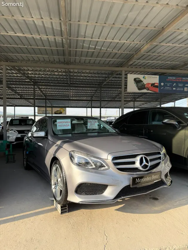Mercedes-Benz E class 2015 · 3.5 AT