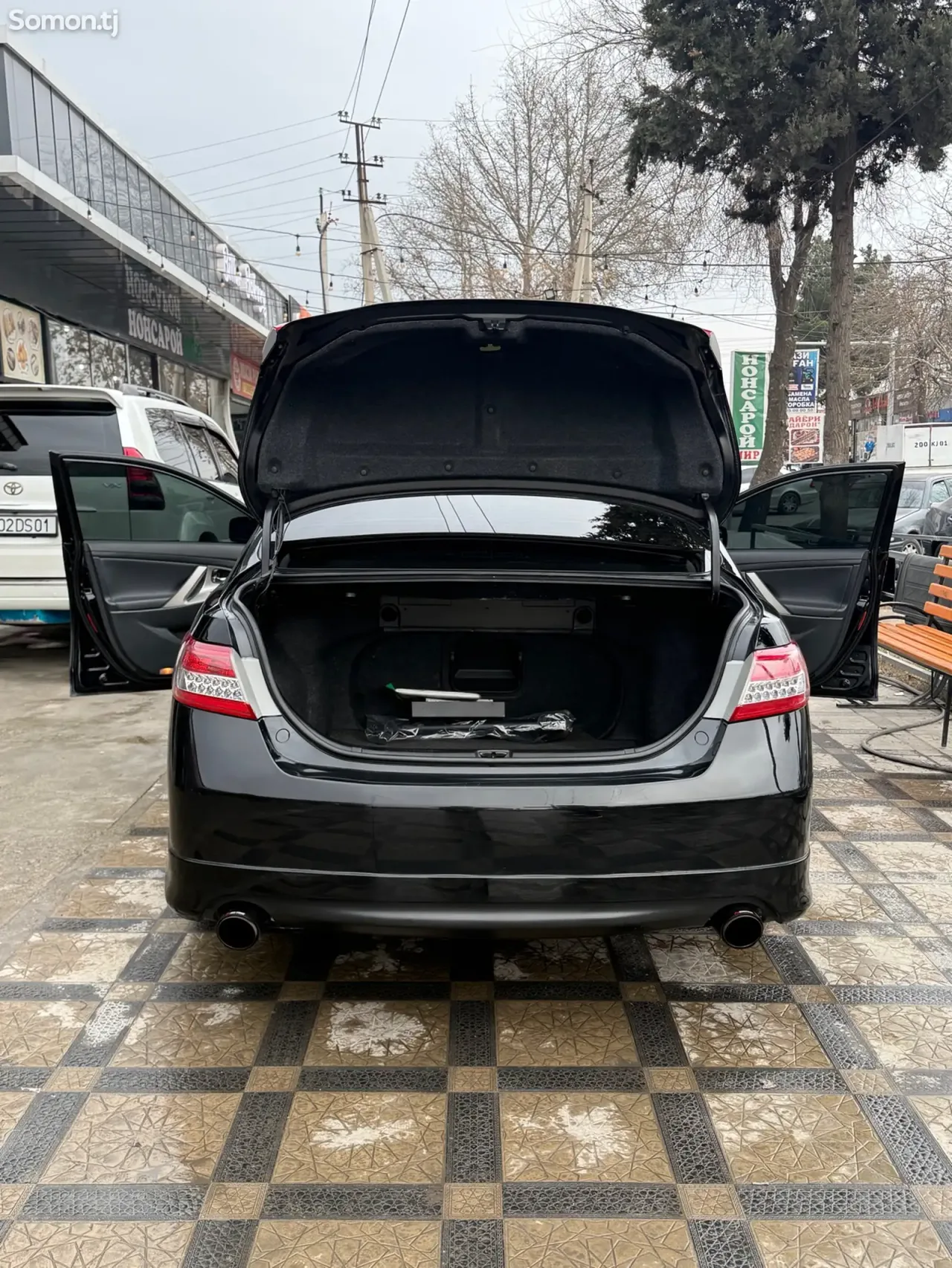 Toyota Camry 2011 · 3.5 AT
