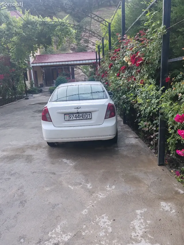 Chevrolet Lacetti 2005 · 1.6 AT