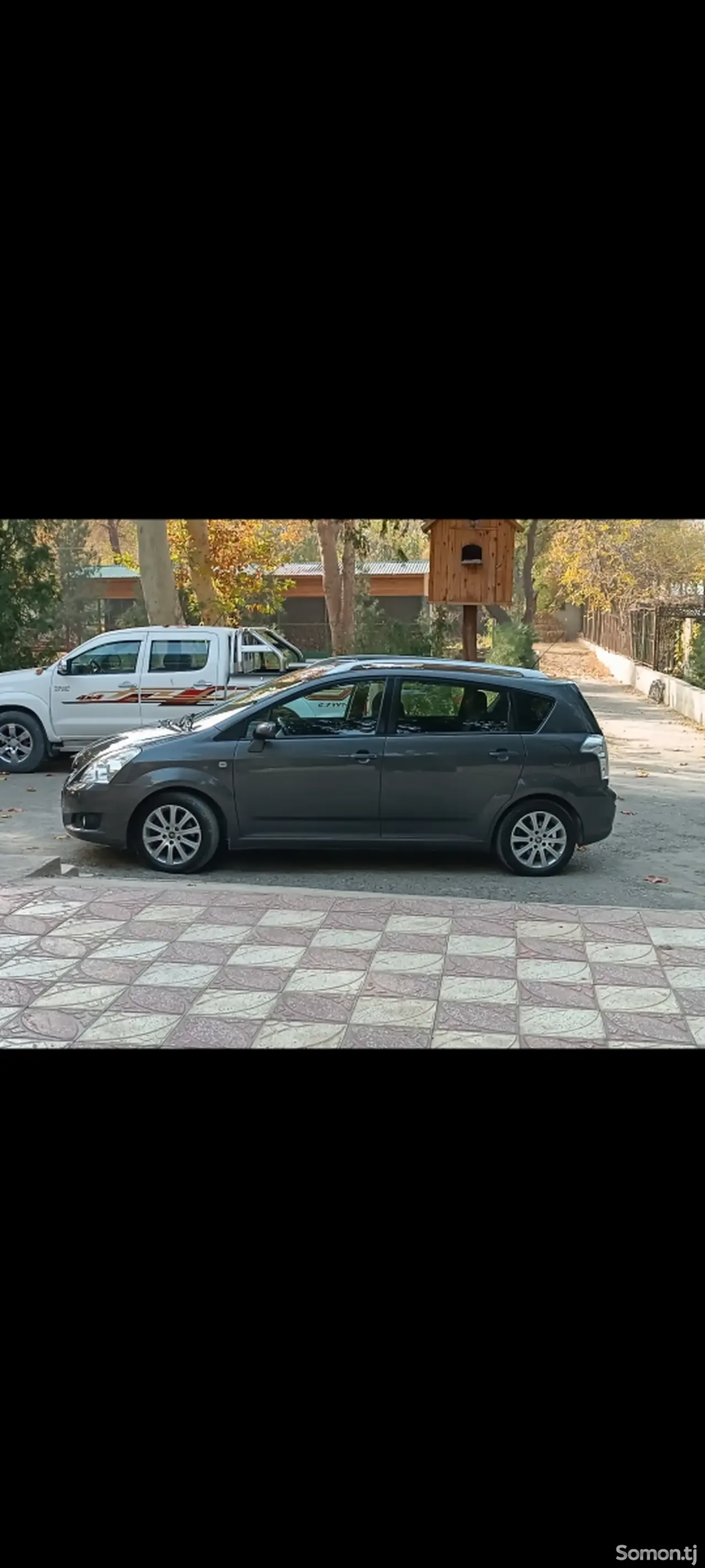 Toyota Corolla Verso 2009 · 2.2 MT