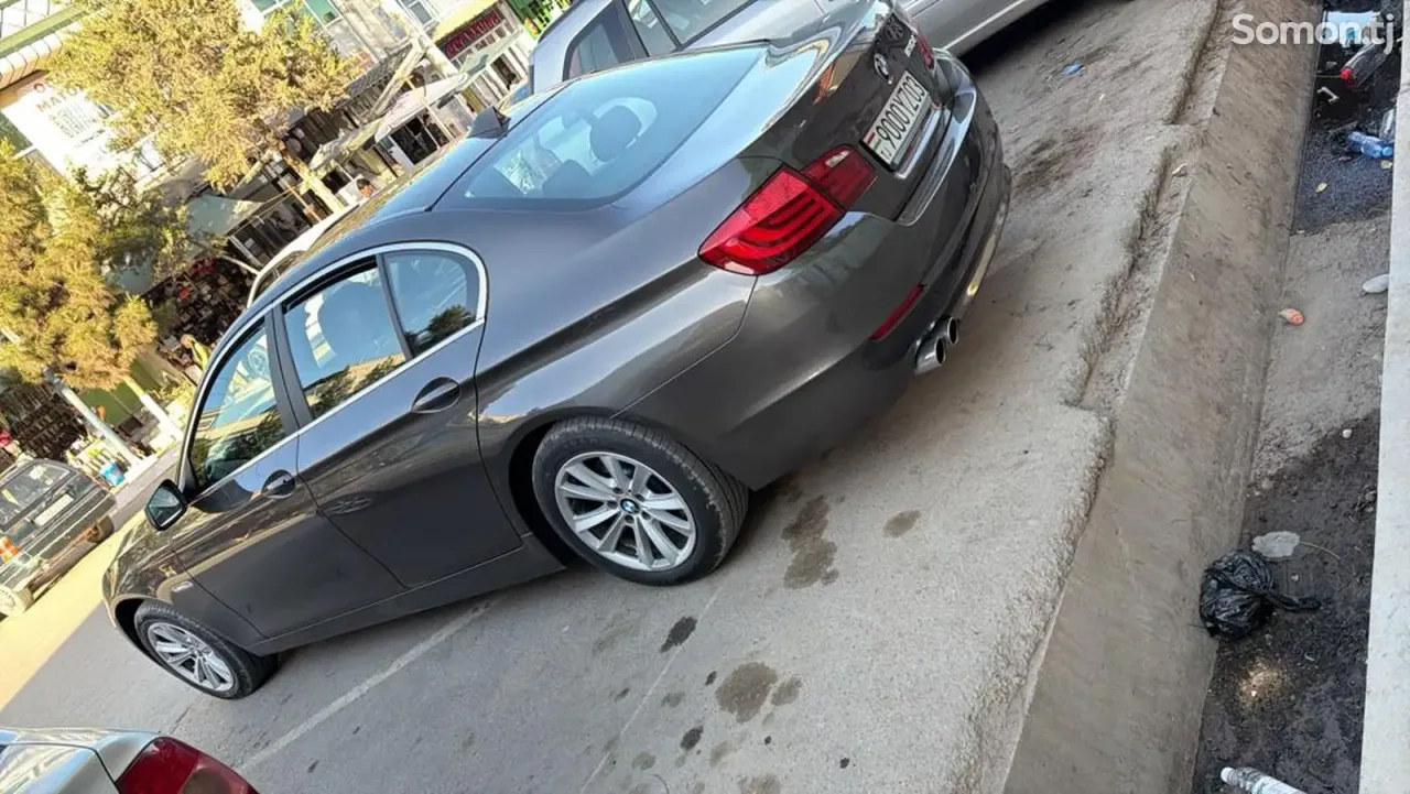BMW 5 series 2011 · 3.0 AT