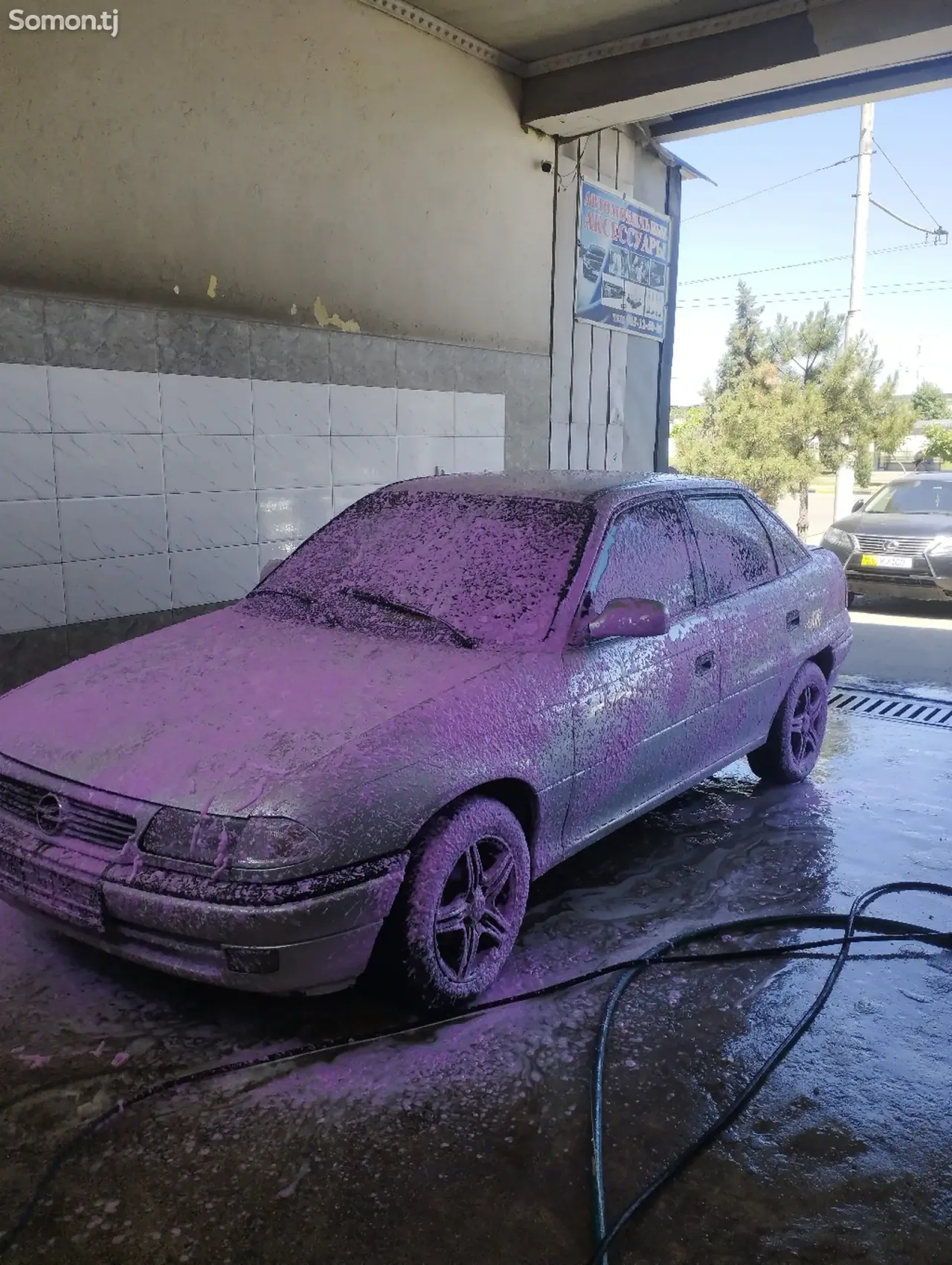 Opel Astra F 1994 · 1.6 MT