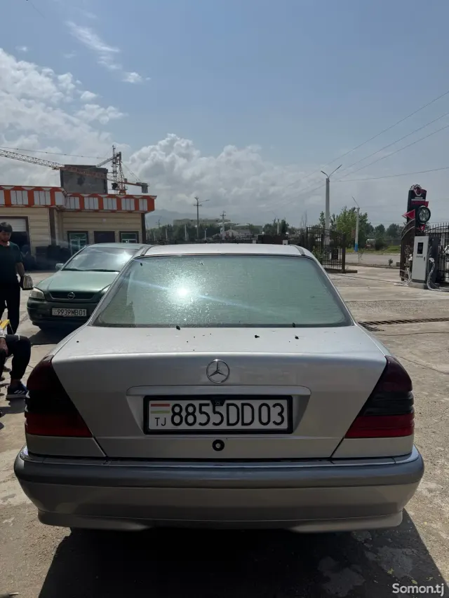 Mercedes-Benz C class 1999 · 2.0 AT