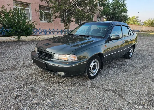 Daewoo Nexia 1998 · 1.5 MT