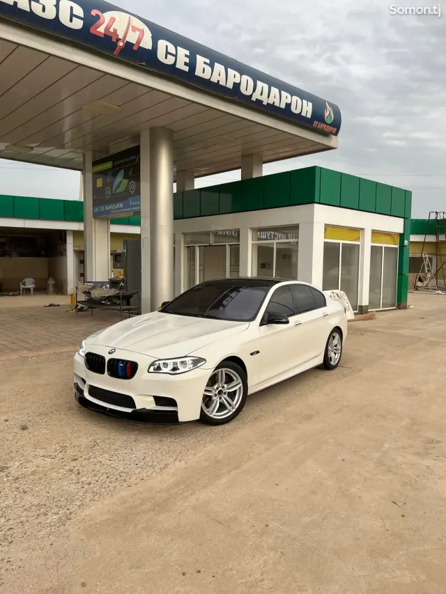 BMW M5 2014 · 4.4 AT