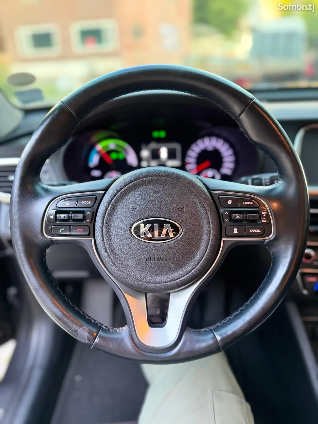 Kia K5 2015 · 2.0 AT