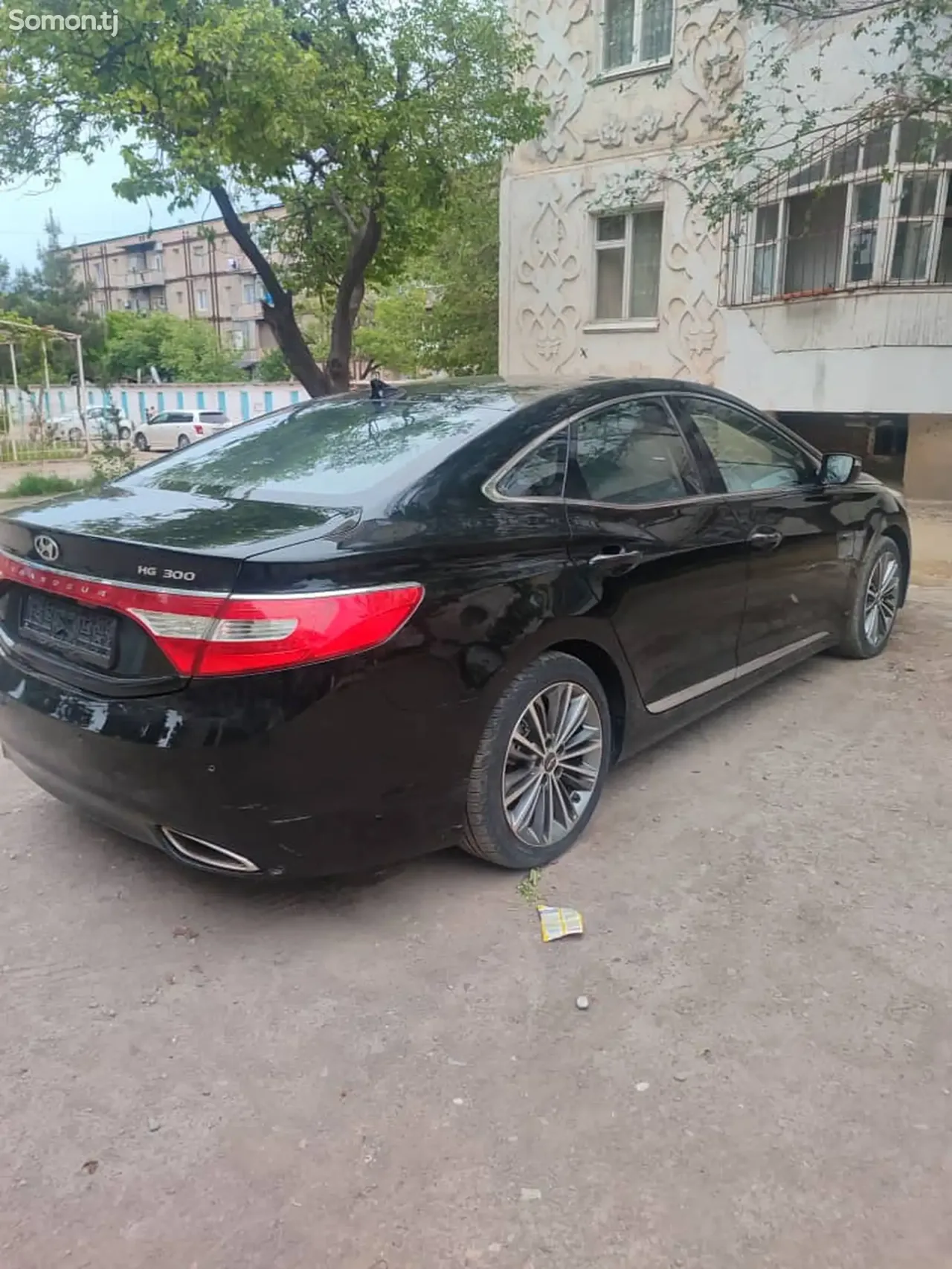 Hyundai Grandeur 2012 · 3.0 AT
