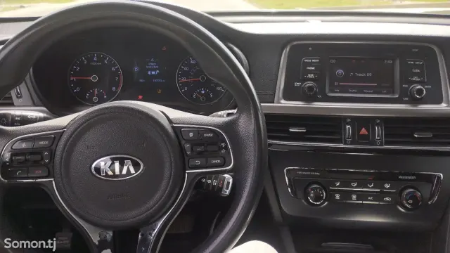 Kia Optima 2016 · 2.4 AT
