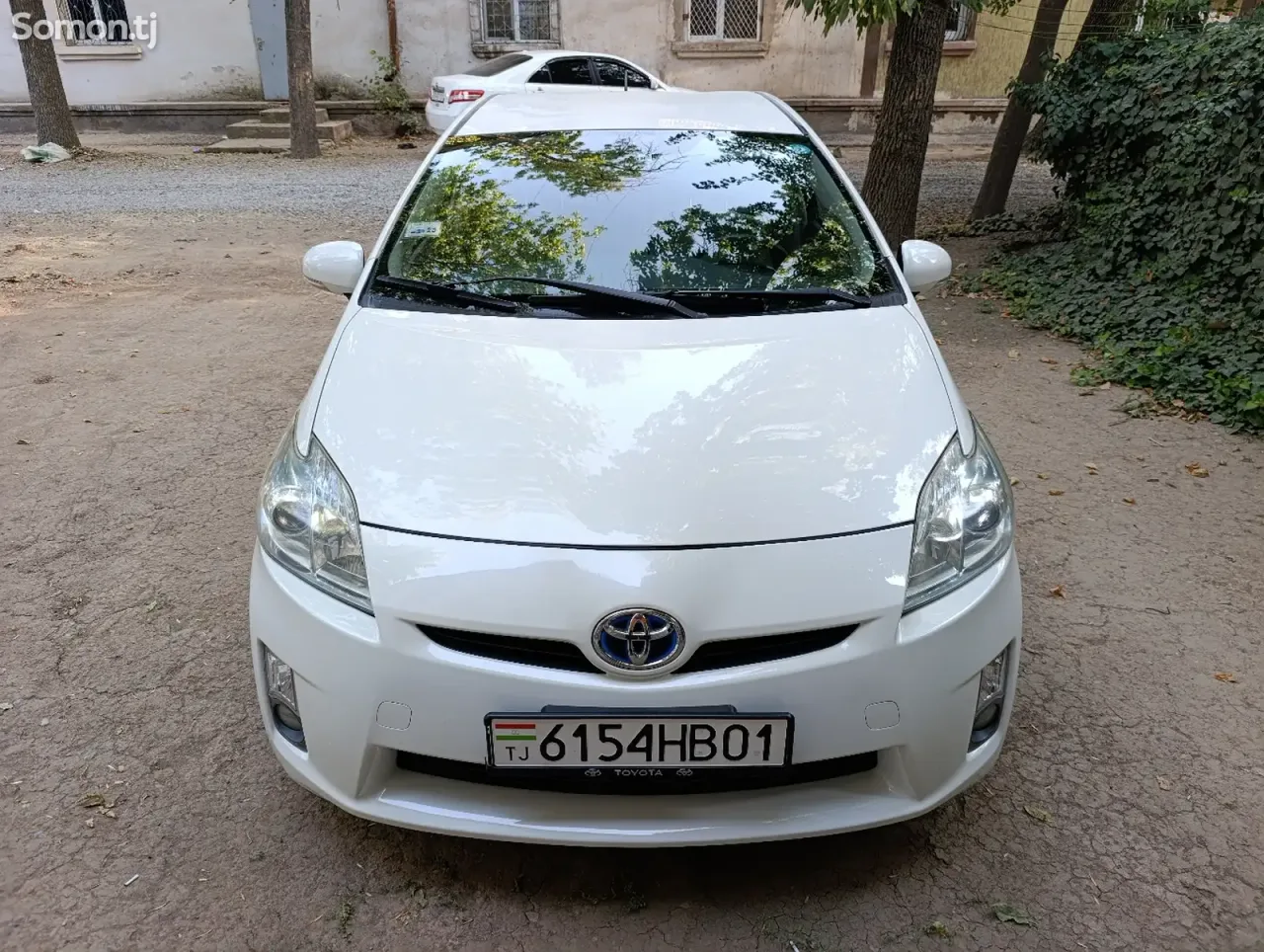Toyota Prius 2010 · 1.8 AT