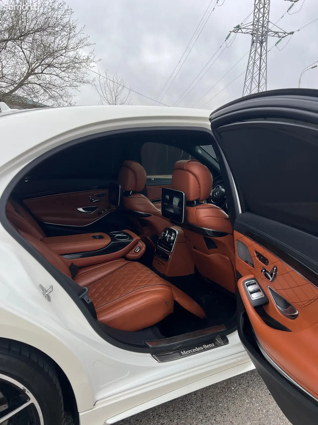 Mercedes-Benz S class 2015 · 4.7 AT