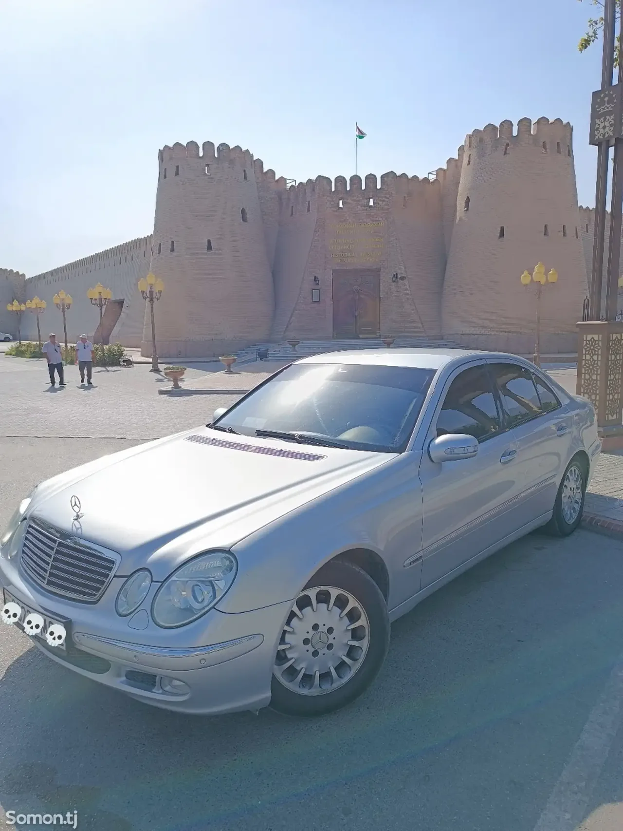 Mercedes-Benz E class 2002 · 3.2 AT