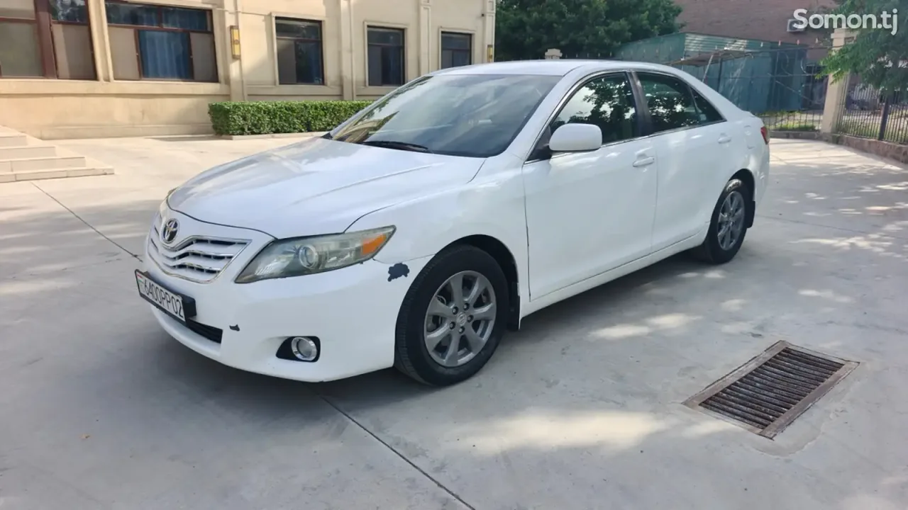 Toyota Camry 2011 · 2.5 AT
